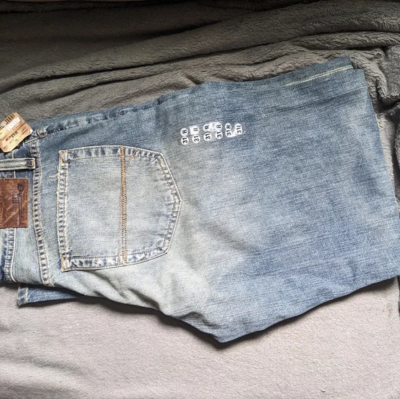 BKE Blue Jeans - Picture 2 of 5